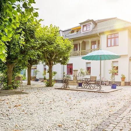 Obstgut فندق Saalfeld Saale